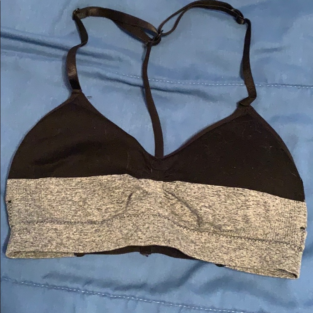 Sports bra